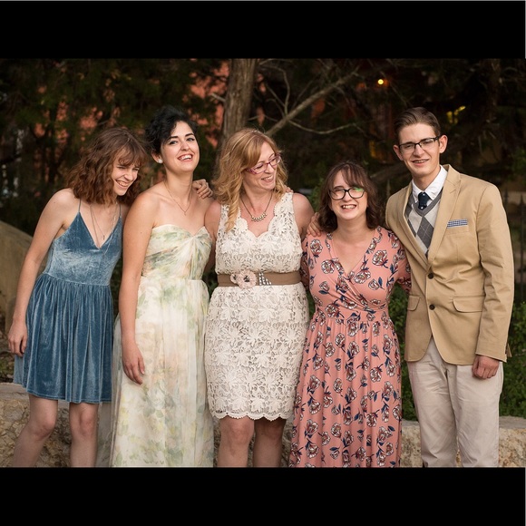 Meet your Posher, Suz - Picture 7 of 9